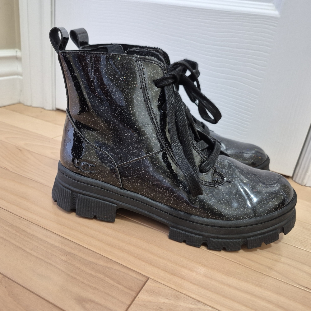 UGG Black ASHTON Glitter Lace-Up Boots KIDS 4